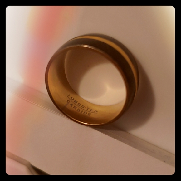 Size 6 Black & Gold Tungsten Carbide ring - Picture 1 of 3